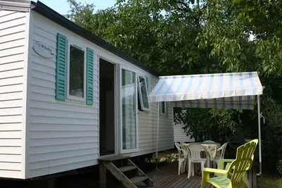 Image de Mobil home pour 8 avec terrasse à Payrac