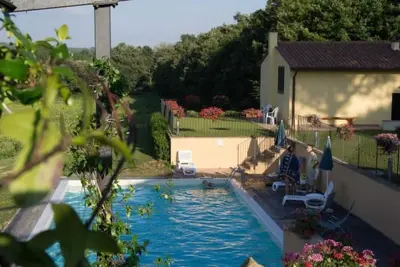 Image de Wohnung La Spiga mit Garten und Terrasse by Interhome
