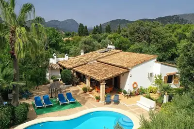 Image de Schöne Villa in Pollensa mit beheiztem Pool by Interhome
