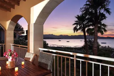 Image de Schöne Villa mit Meerblick by Interhome
