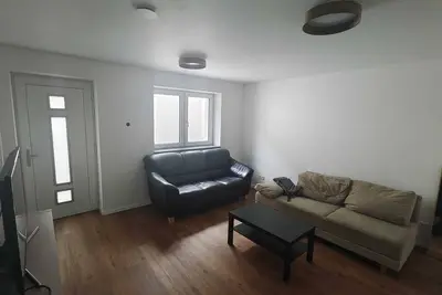 Image de Cozy vacation apartment with separate entrance and very well connected