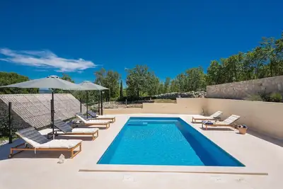 Image de Villa familiale Kreševo avec piscine chauffée