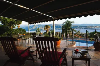 Image de Discover your exclusive oasis in Ganzirri: the villa overlooking the Strait