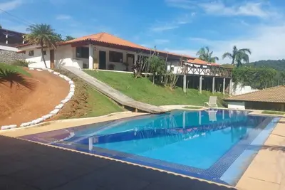 Image de Country house in Atibaia, mountain view, swimming pool and hot tub.