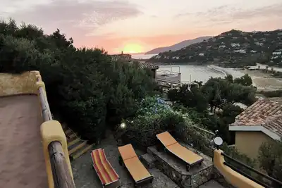 Image de Villa Vittoria Avec Piscine CHAUFFÉE, Jacuzzi, Vue Sur La Plage Et La Mer
