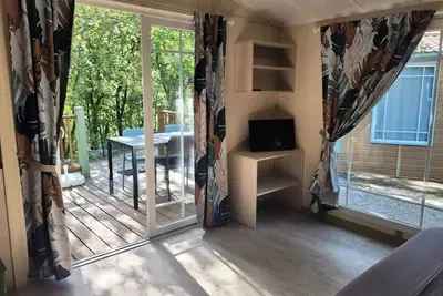 Image de Mobilhome 4/6 Confort avec terrasse + Climatisation + Tv 40m² 6 personnes