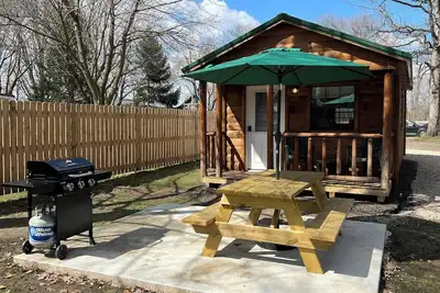 Image de Sister Lakes of Michigan Glamping Cabin #1