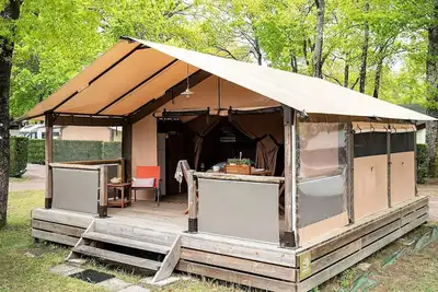 Image de Tente 3 pièces 5 personnes **