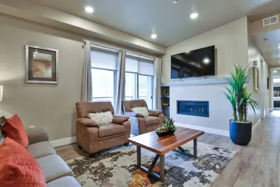 C9 and C12 Combo - Sage Creek - Elevated Pool View