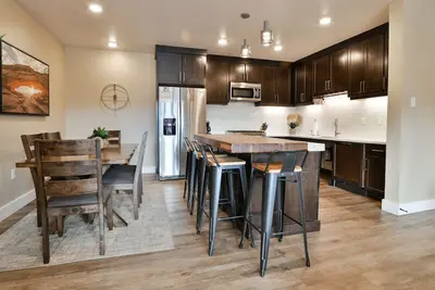 Quad C 1-4 at Moab Resort-Pool-Pets-Large Groups