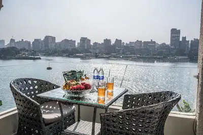 Image de Luxuriously Designed Great Nile View - 1