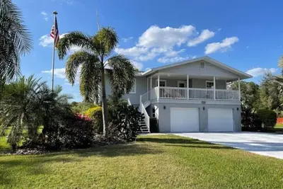 Image de 4br Sleeps 12 | Game Room | Near Beaches 4 Groups