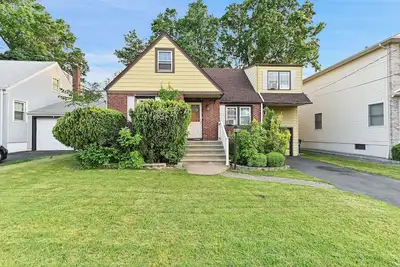 Image de Peaceful 5-bedroom house with Ac in welcoming Hackensack
