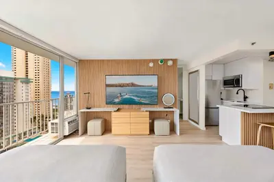 Image de Newly Innovated Oceanview Beach Condo Sauna Pool