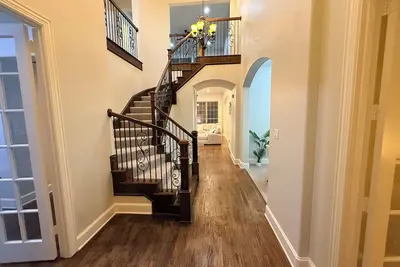 Image de Spacious Family Getaway with Pool & Theater