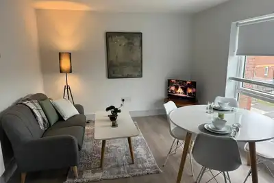 Image de 4bdr Dock Road Home Near City Centre