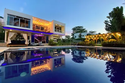 Image de ! We’re Casa Marvella! Spacious 5-bedroom villa in gorgeous Santa Fe de Antioquia