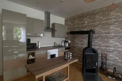 Image de Vacation in the countryside with a pet