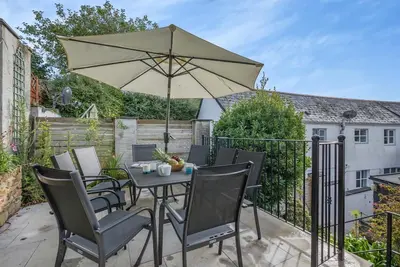 4 Bed in Padstow (oc-p00713)