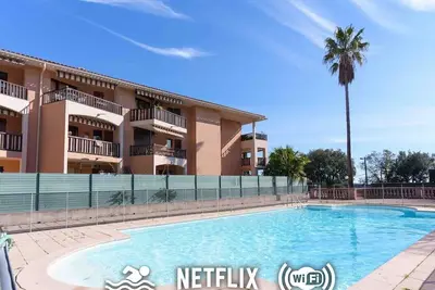 Image de Le Cosy : Terrasse • Parking • Piscine • Clim