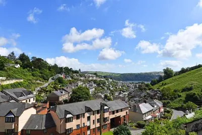 4 Bed in Dartmouth (oc-bc136)