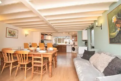 Image de 4 Bed in Seaton (oc-s27403)