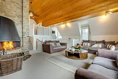 Image de 6 Bed in Hersham (oc-t29211)