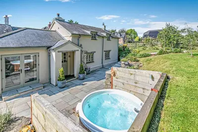 Image de 1 Bed in Polbathic (oc-l30095)