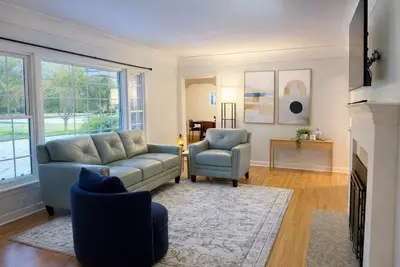 Image de Bluebird Homestay 4 mins from Mayo campus