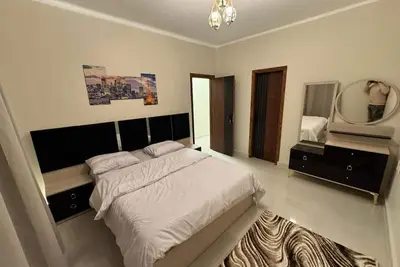 Image de 7-bedroom palace for daily rent Luxury living, privacy, and premium amenities.