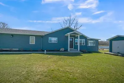 Image de Peaceful 3-bedroom cottage on the lake