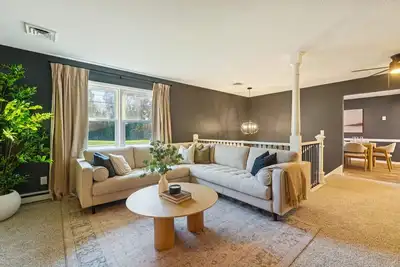 Image de Spacious 6br/3ba Toledo Home with Hot Tub, Game Room & Firepit