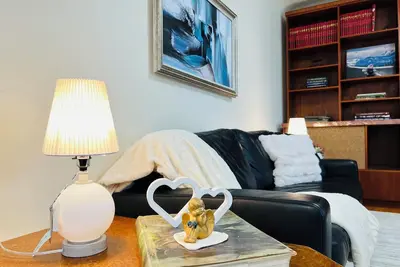 Image de Edmonton Cozy 3 bedroom Bungalow near Expo/Train