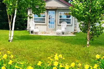 Image de Lakefront Cozy Cabin with Amazing Sunsets