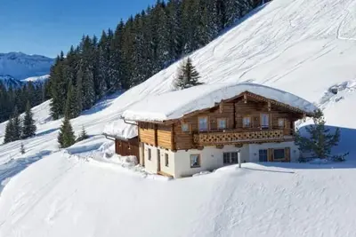 Image de Wallegg-Lodge in Saalbach-Hinterglemm by Interhome