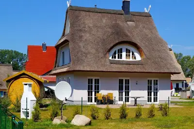 Kapitänshaus in Glowe by Interhome