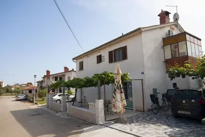 Wohnung \"Gabi\" mit Terrasse by Interhome