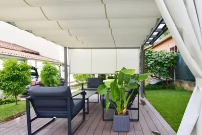 Image de Wohnung in Umag mit Privatem Grill by Interhome