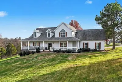 Image de Amazing 5-bedroom house with Ac in charming Bourbon Trail