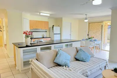 Image de Riverview Modern Haven | Entire 4br Home