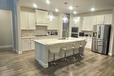 Image de Beautiful Spacious Home for your special moments