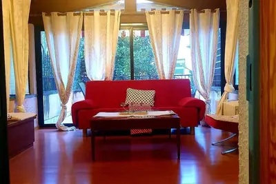 Image de Entire villa with garden in the heart of the city