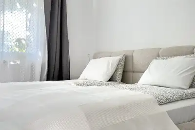 Image de Cozy Apartment 10 minutes to Wawel Castle, Włóczków 6/38