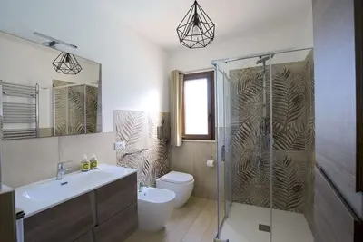 Image de 3 bedrooms Villa - Swimming Pool, Jacuzzi, Private Parking, Sun And Relaxation