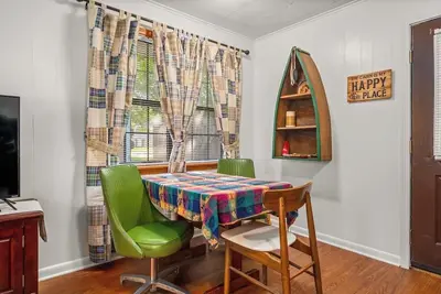 Image de Cozy Cabin Near Med Ctr | Quiet&Clean by Ponytail