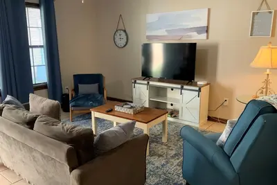 Image de Quiet 2br K/Q | Full Kitchen by Ponytail+Spacious