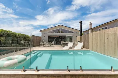 Bespoke Stays - Timeless Style