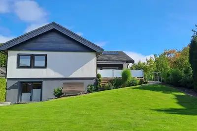 Image de Maison de vacances Am Rarbach, 140 m² – Vue sur la montagne, terrasse commune & Wi-Fi