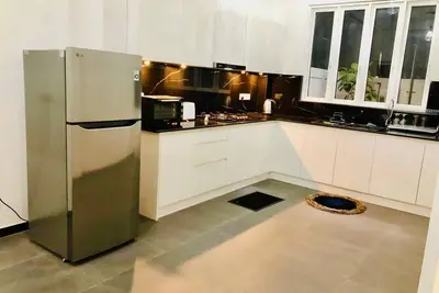 Image de Two Stylish Living Rooms to Relax and Gather 5 minite tuk tuk to Beach and City