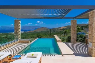 Villa Abyss – Private 1br with Pool & Sea View